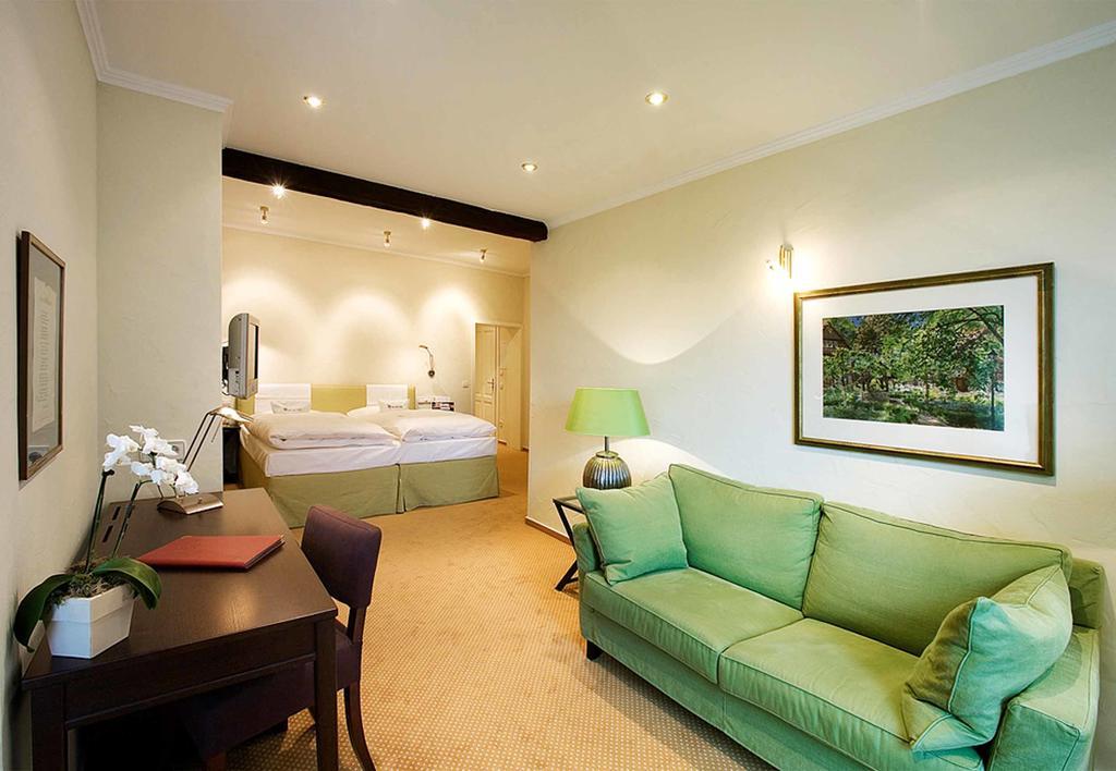 Romantik Hotel Hof Zur Linde Мюнстер Экстерьер фото
